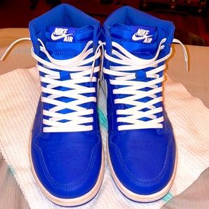 Nike Air Jordan 1 Retro High OG “Hyper Royal”